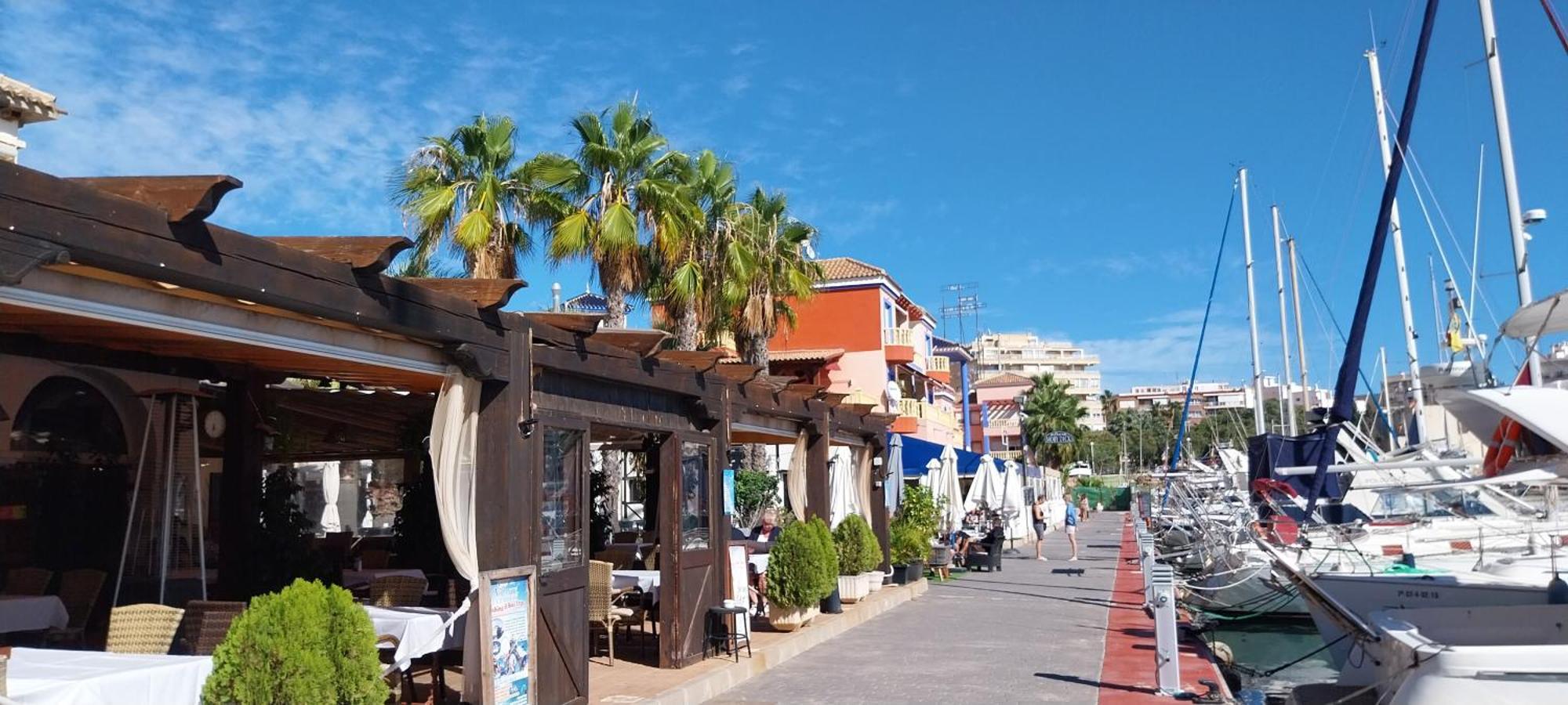 Luxury Apartment With Sea View Puerto Torrevieja Buitenkant foto
