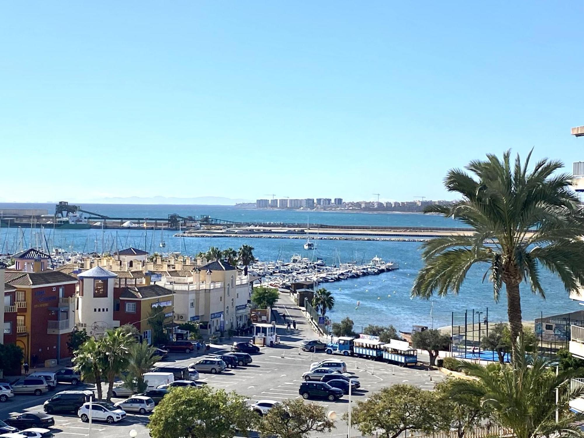 Luxury Apartment With Sea View Puerto Torrevieja Buitenkant foto